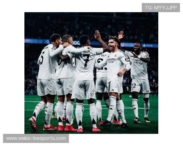 阿斯报推测皇马对阵尤文阵型姆巴佩突前贝林厄姆坐镇中场 阿斯报推测皇马对阵尤文阵型姆巴佩突前贝林厄姆坐镇中场