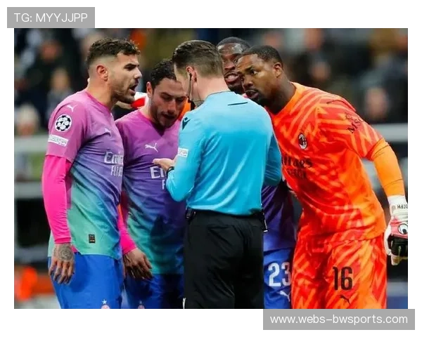 迈尼昂多次神扑力保球门完好 出色发挥助AC米兰取胜当选全场最佳 迈尼昂多次神扑力保球门完好 出色发挥助AC米兰取胜当选全场最佳